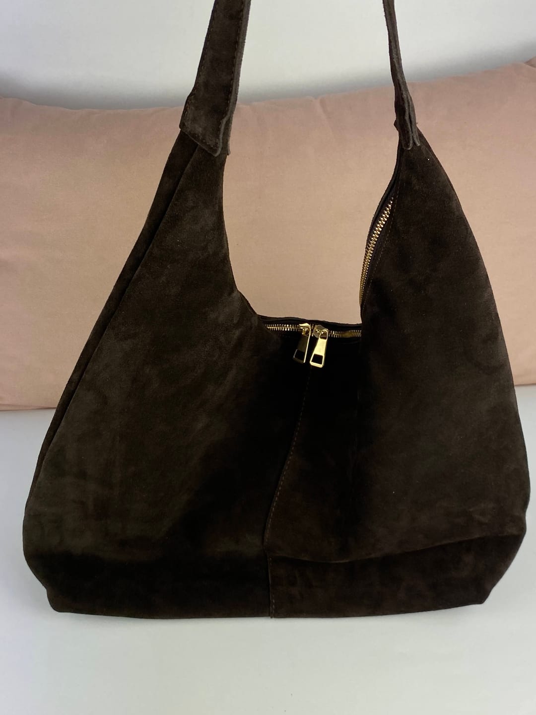 Customer photo review of Madlen Kahverengi Süet Çanta