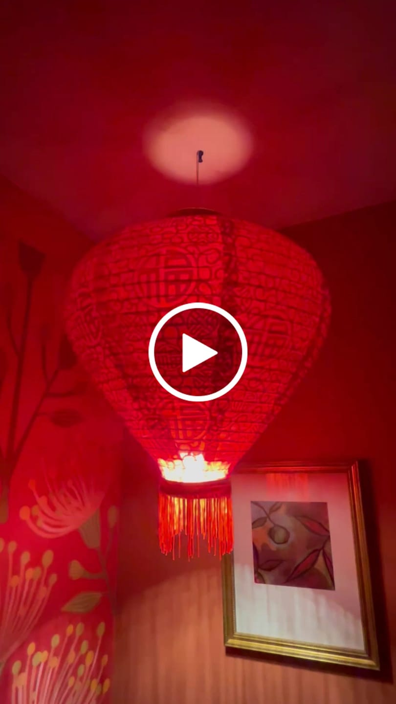 Customer video review of Fantado MoonBright 12-LED Multi-function Remote Controlled Light for Paper Lanterns, Warm White (Battery Powered)