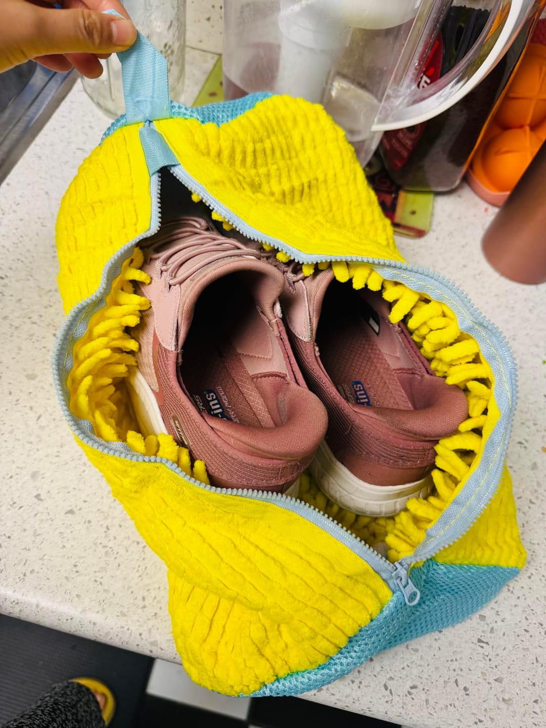 Customer photo review of SneakWash – Schuhwaschbeutel für Sneaker