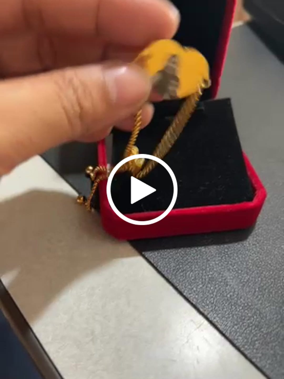 Customer video review of Printave™ Personalized Heart Bracelet