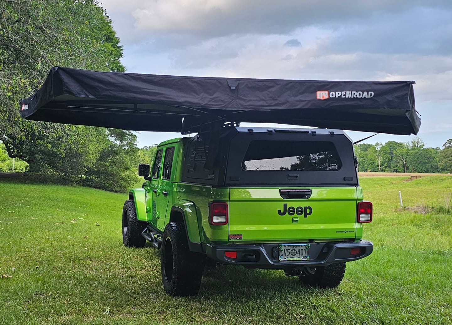 Customer photo review of OPENROAD Roof Rack Crossbars