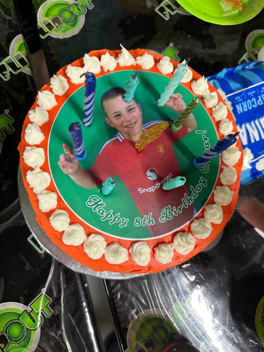 Customer photo review of 15 cm Round Custom Edible Icing Image