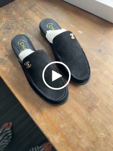 Customer video review of CC 26 Mule Black Suede Calfskin 3608718