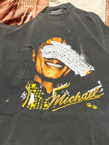 Customer photo review of KING OF POP [LIMITED]