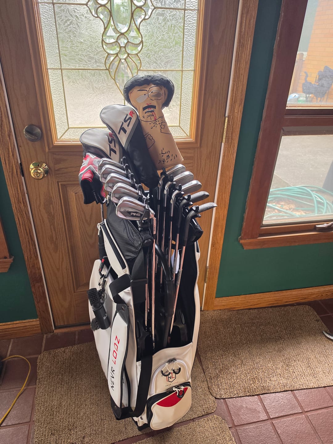 Customer photo review of NEVR LOOZ C1 Luxury Cart Golf Bag