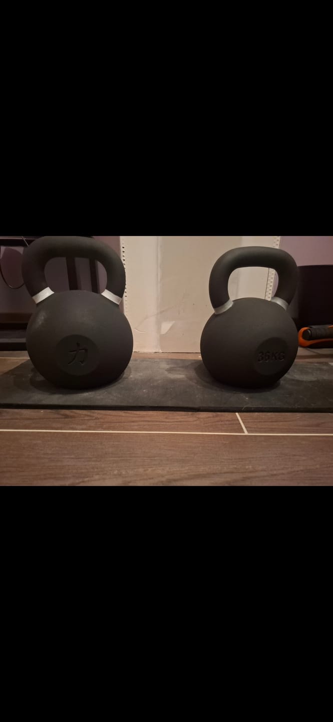 Customer photo review of Strength Shop Cast Iron Kettlebells - Single Mould, Powder Coated, 4-64KG