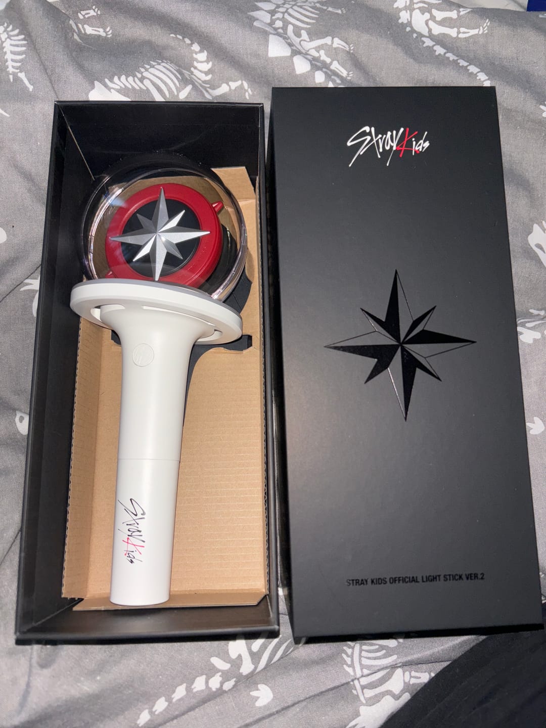 Customer photo review of [2ND PRE-ORDER] STRAY KIDS - OFFICIAL LIGHT STICK VER.2