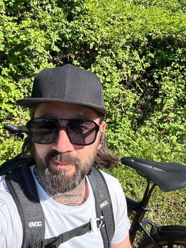 Customer photo review of DAKIN | Midnight