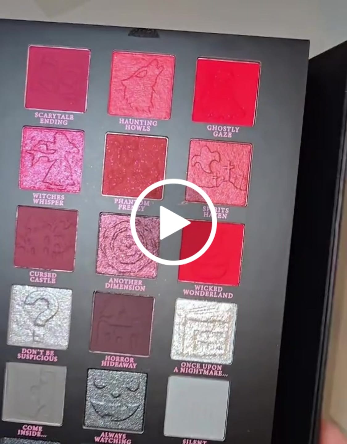 Klantvideorecensie van Scary Tale Ending Halloween Palette