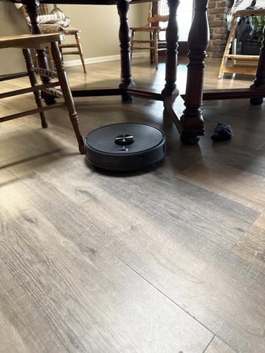 Customer photo review of Saugroboter V8 Pro – Smarte Reinigung mit Wischfunktion, LiDAR-Navigation & App-Steuerung für mühelose Sauberkeit