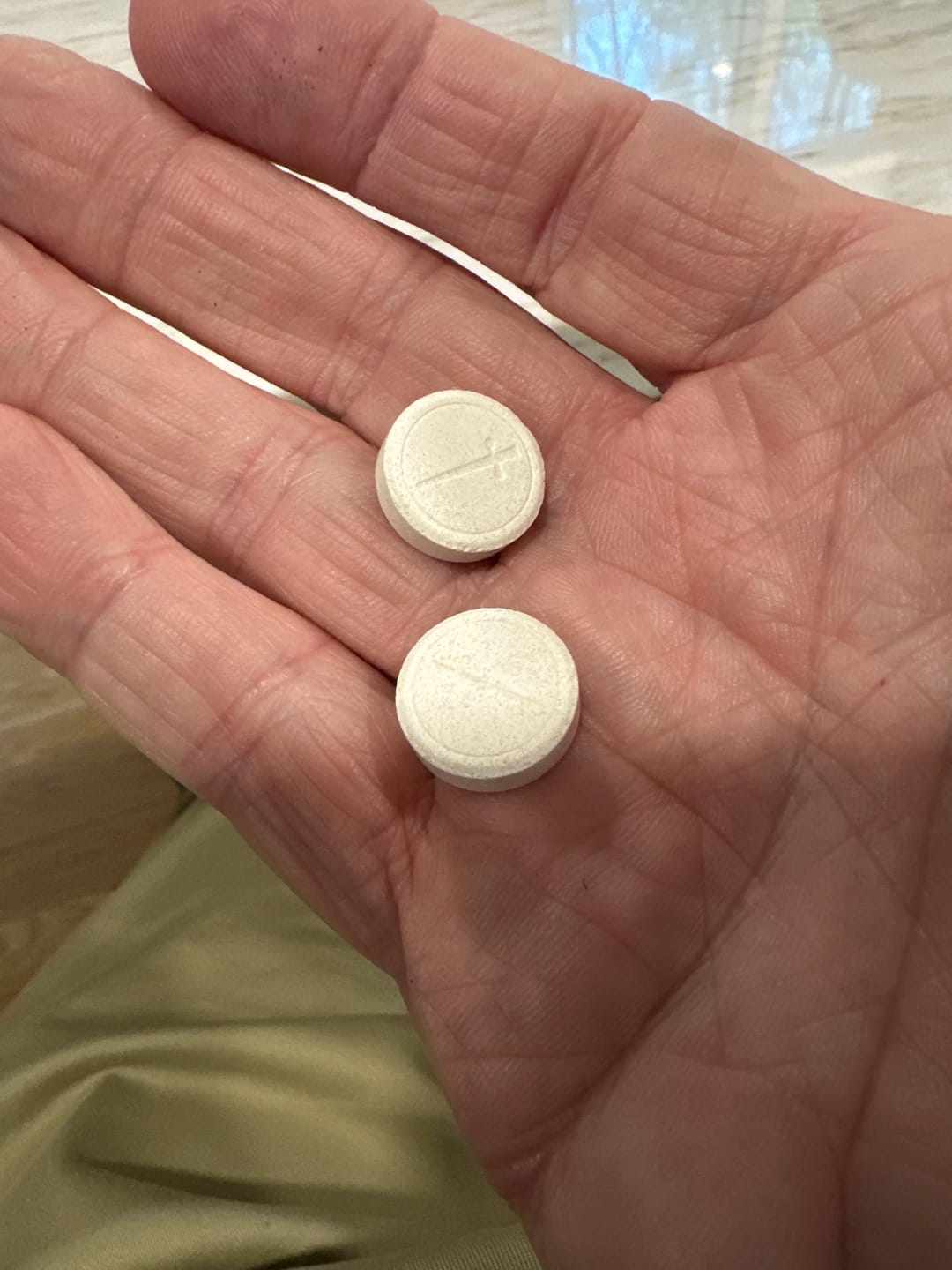 Customer photo review of Gaviscon Advance Mint Chewable Tablets 60 Tablets x 6