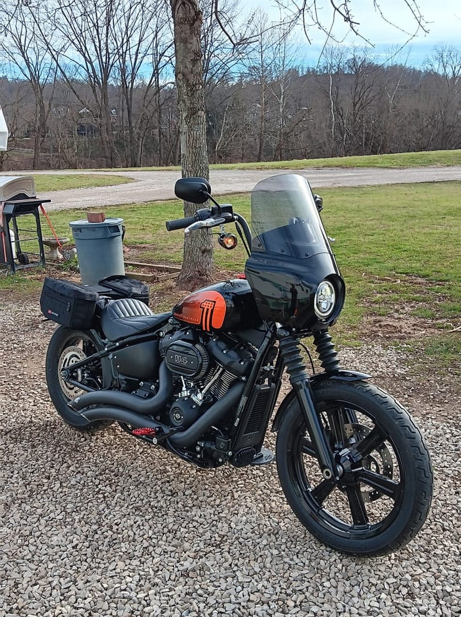 Customer photo review of 10L - Patriot Small Throw Over Saddlebags for Harley Softail Street Bob FXBB/S