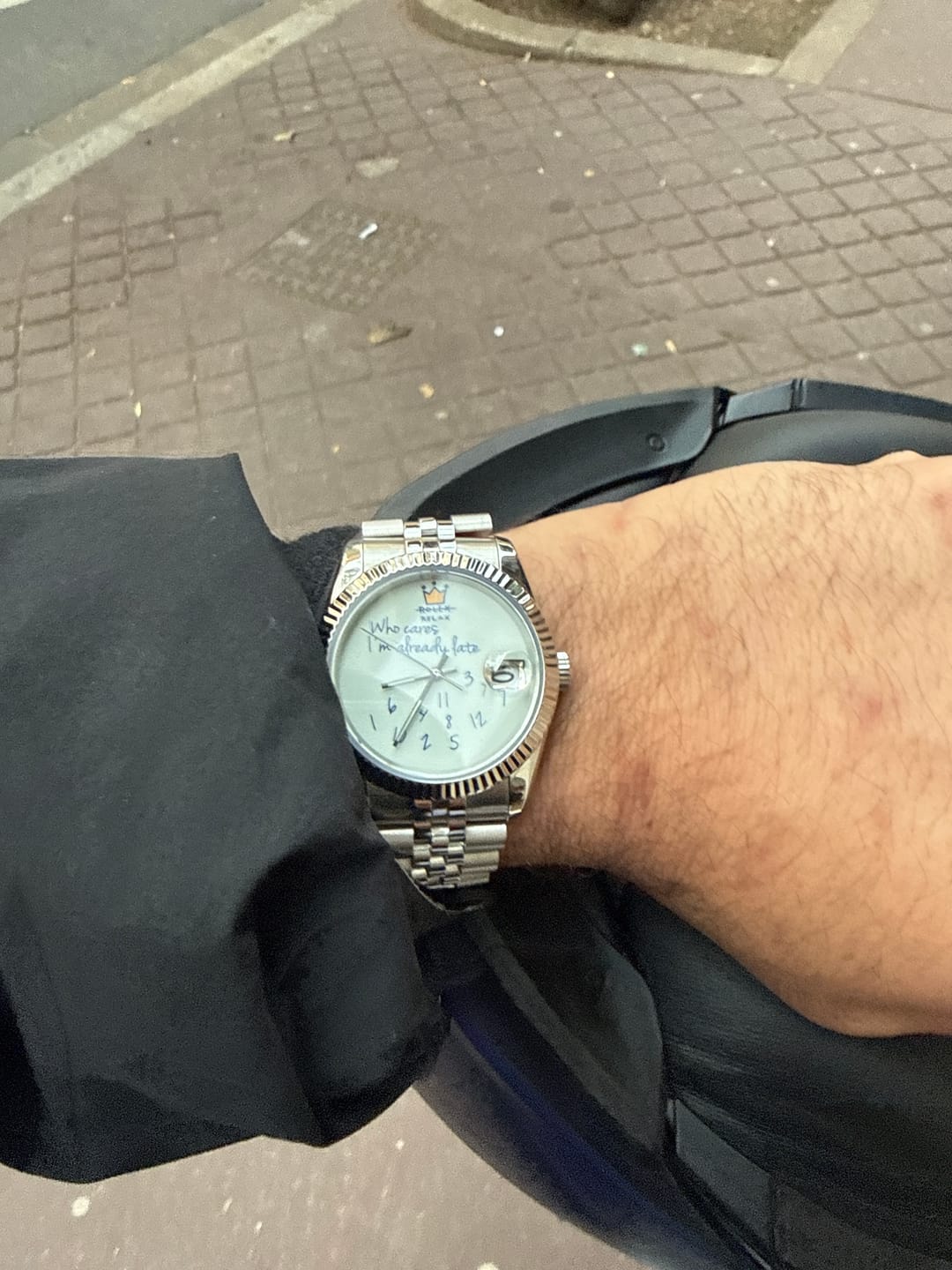 Customer photo review of EONDATE CLASSIC WATCH