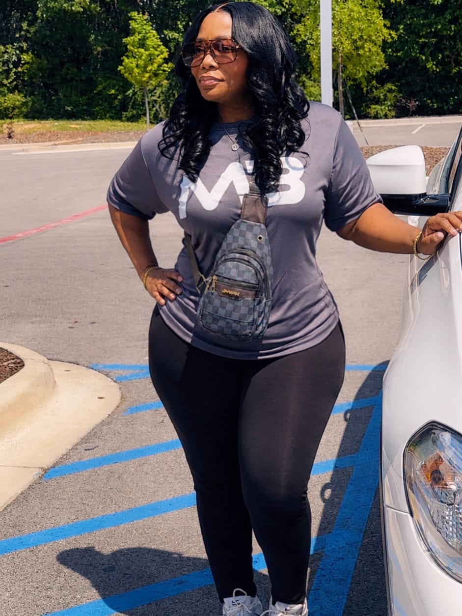 Customer photo review of MB Team Performance Unisex Tee