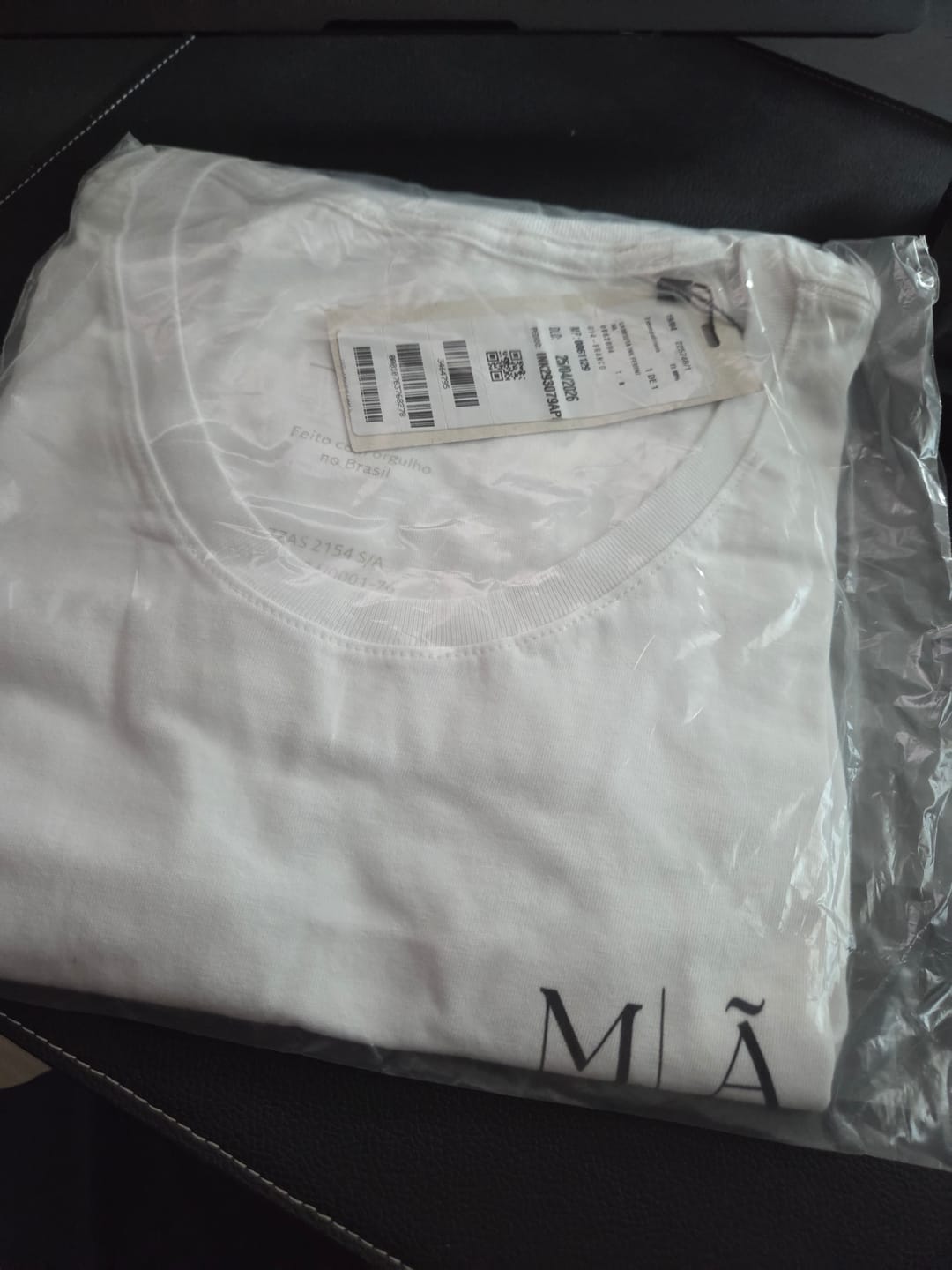 Customer photo review of Camiseta Personalizada MÃE / AVÓ MINIMALISTA - Algodão 100%