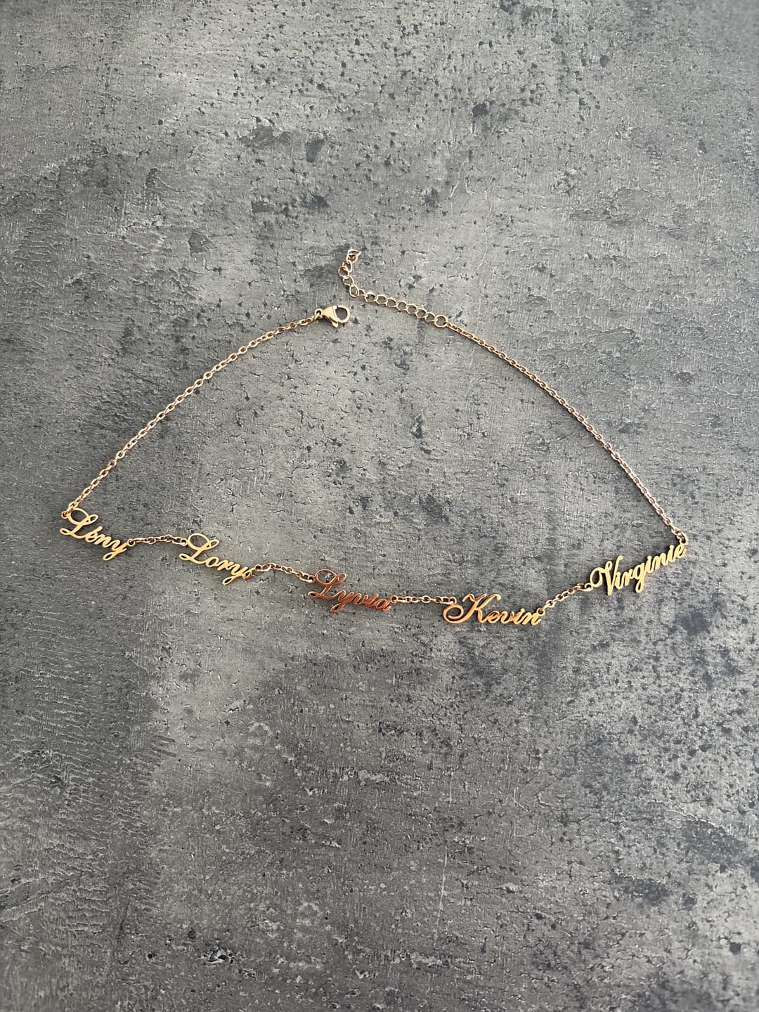 Customer photo review of Collier Personnalisé Plusieurs Prénoms