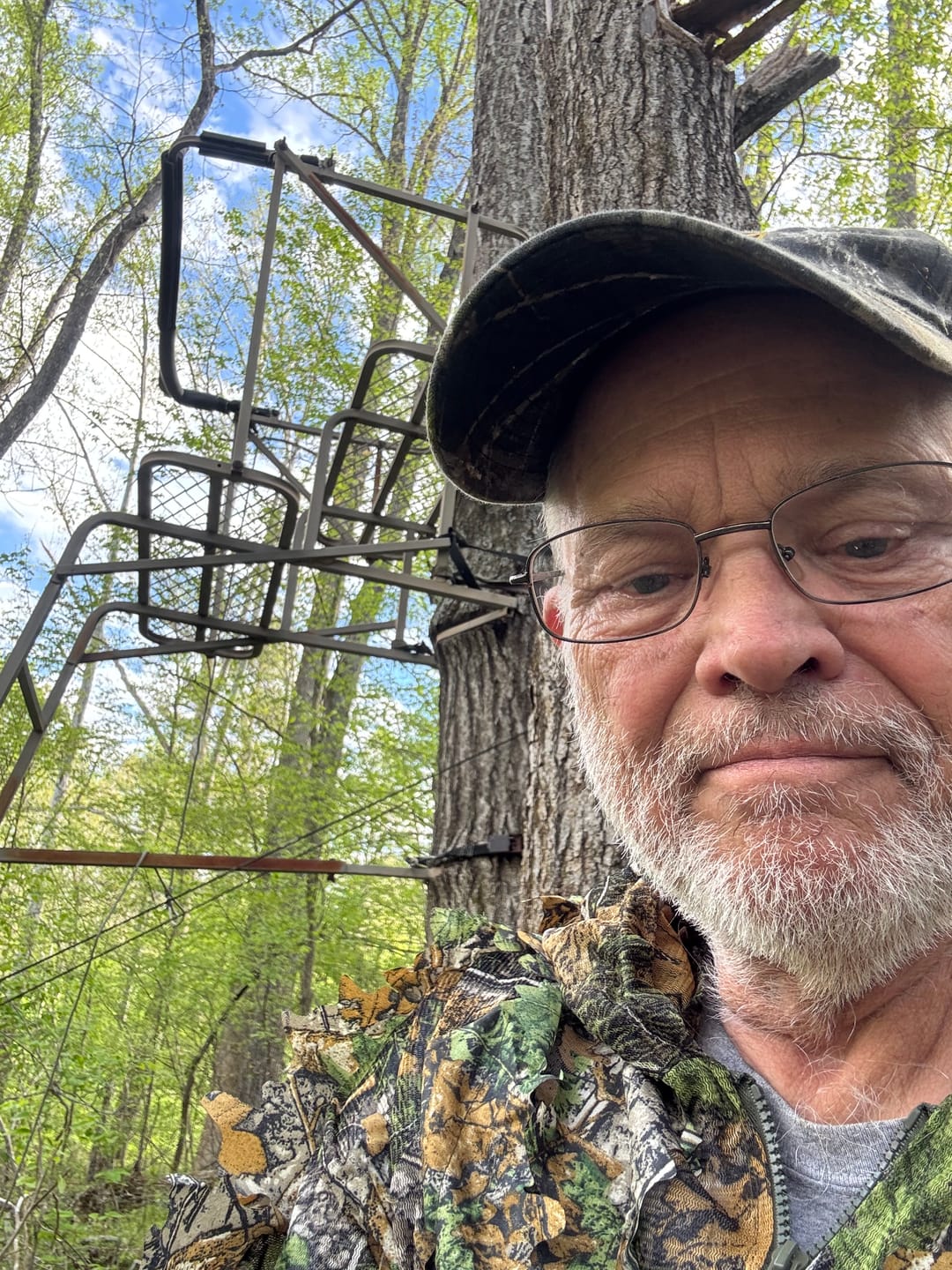 Customer photo review of StrutBack Turkey Hunting Vest with Kickstand | Long Sit Turkey Vest Seat Cushion | Green & Camo Hunting Vest
