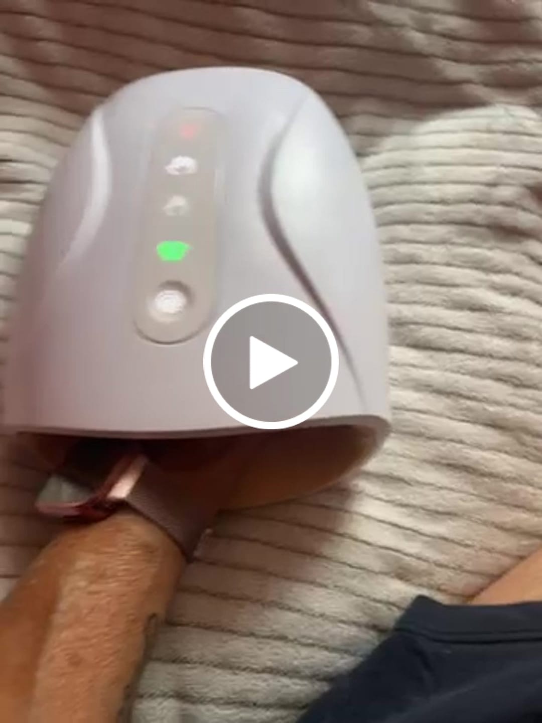 Customer video review of HandCare+ Regeneráló Kézmasszírozó