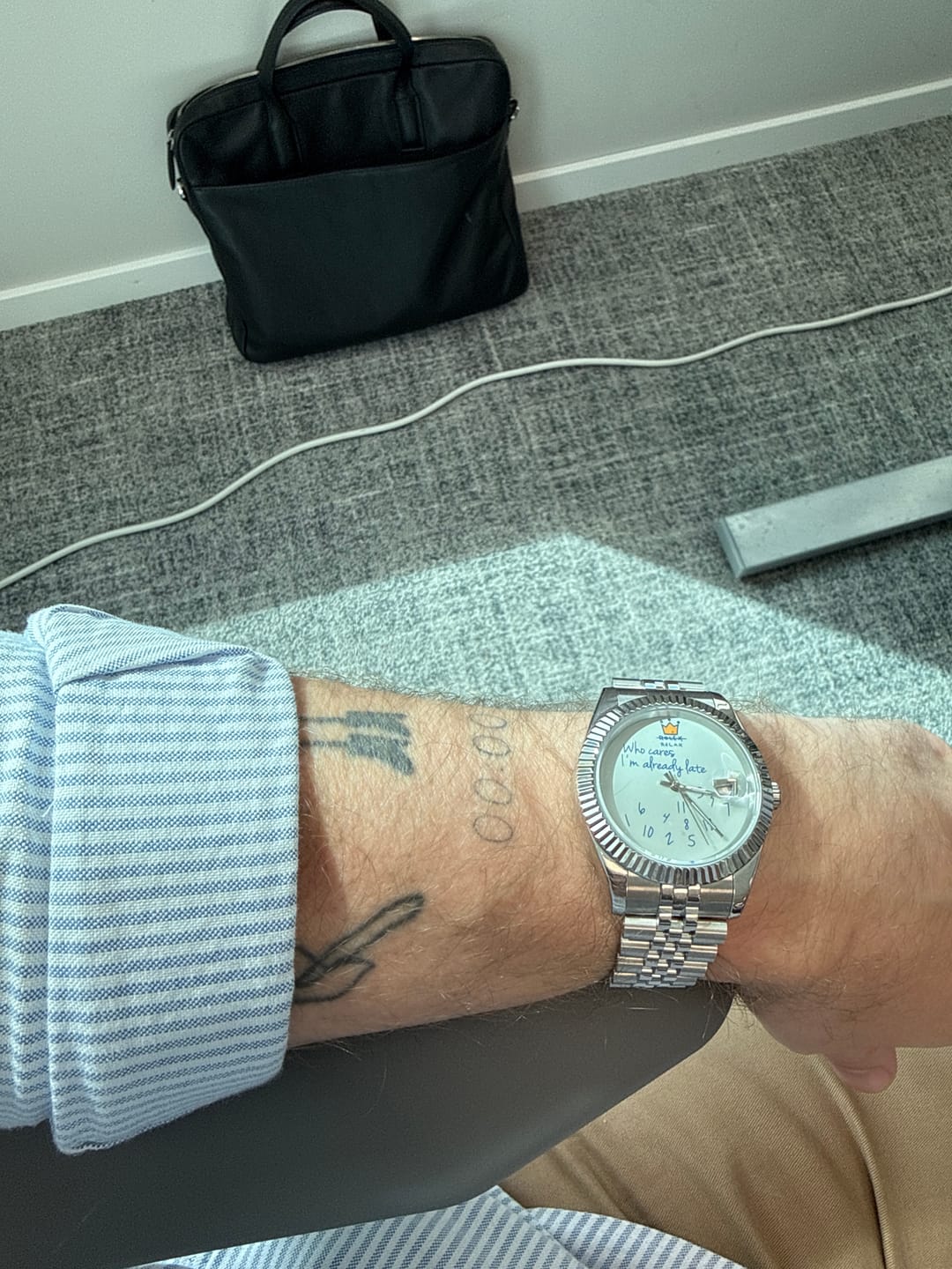 Customer photo review of EONDATE MAXI CLASSIC WATCH