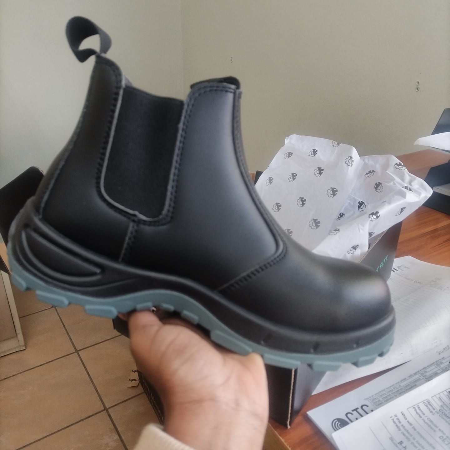 Customer photo review of Grittgear Mangano S1 Leather Safety Boot - Black