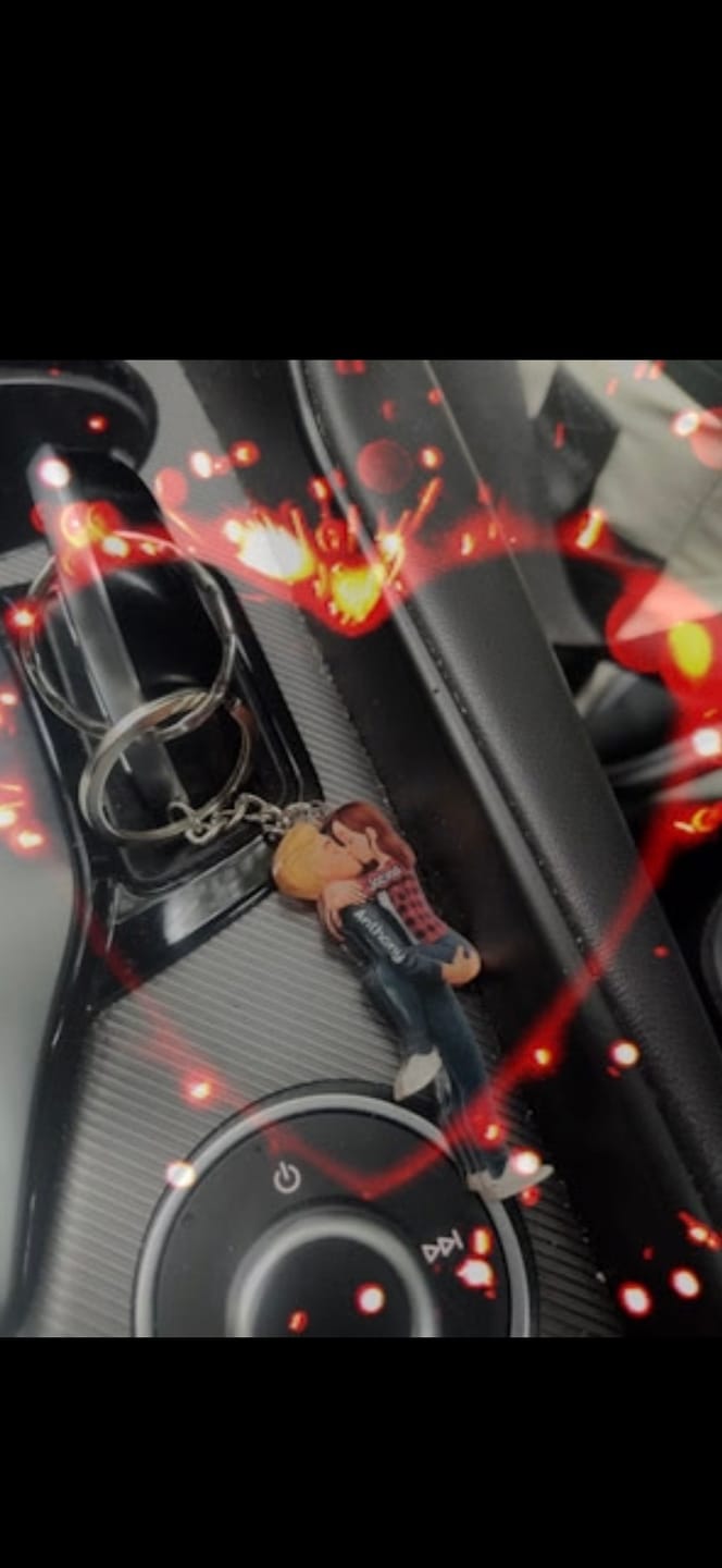 Customer photo review of Personalized Couple Kissing Keychain – Romantic Gift for Him/Her
