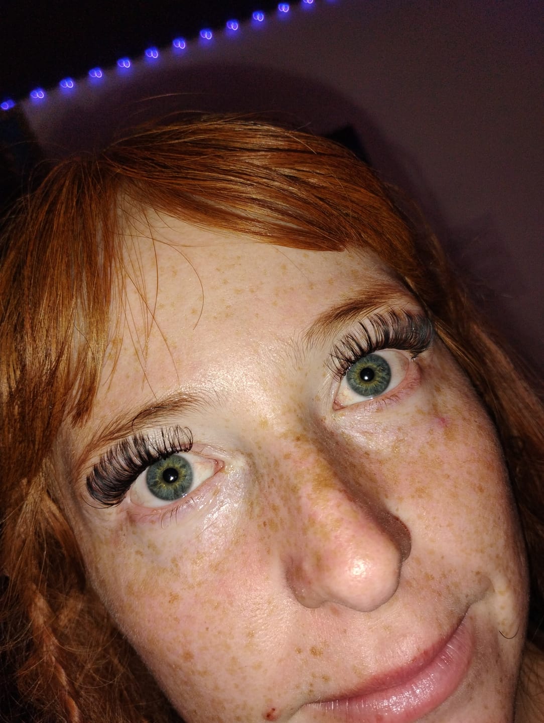 Customer photo review of Free Samples for NEW Customers - Pro Super Easy Fan Lashes