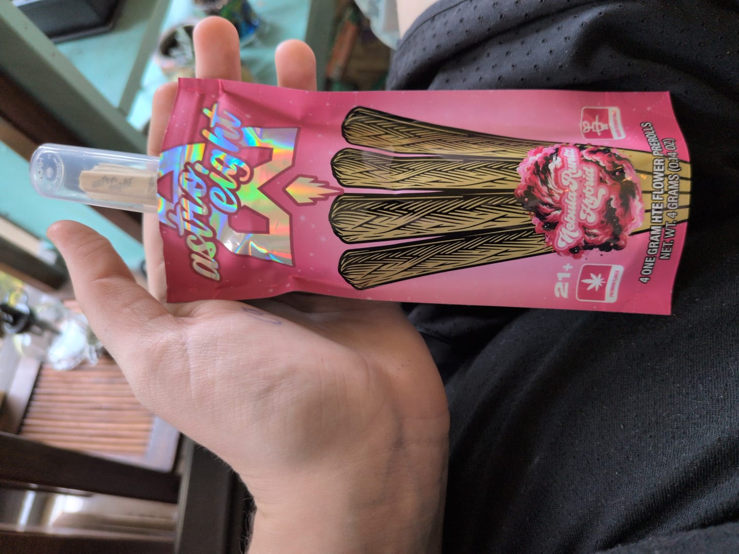 Customer photo review of Nebula Runtz - Pre-Rolls