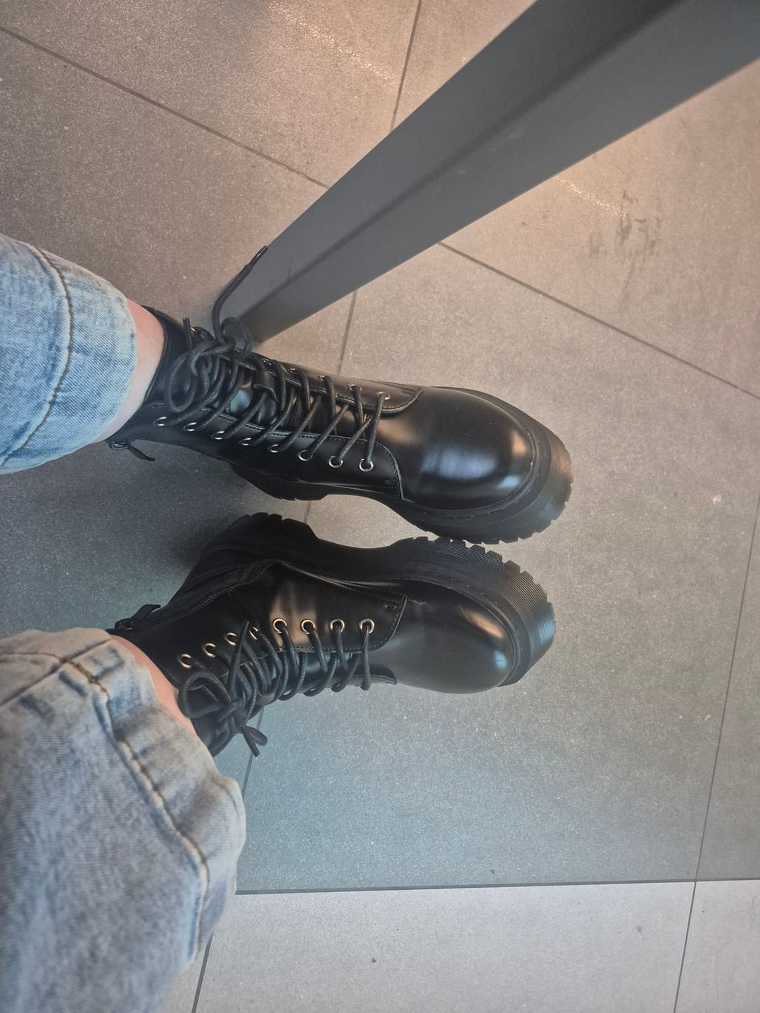 Customer photo review of Botin COMBAT BLACK