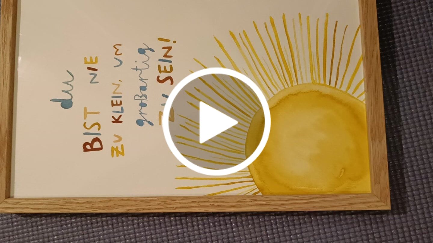 Customer video review of Bilderrahmen für A2 (42 x 59,4 cm) - Holz Natur Eiche