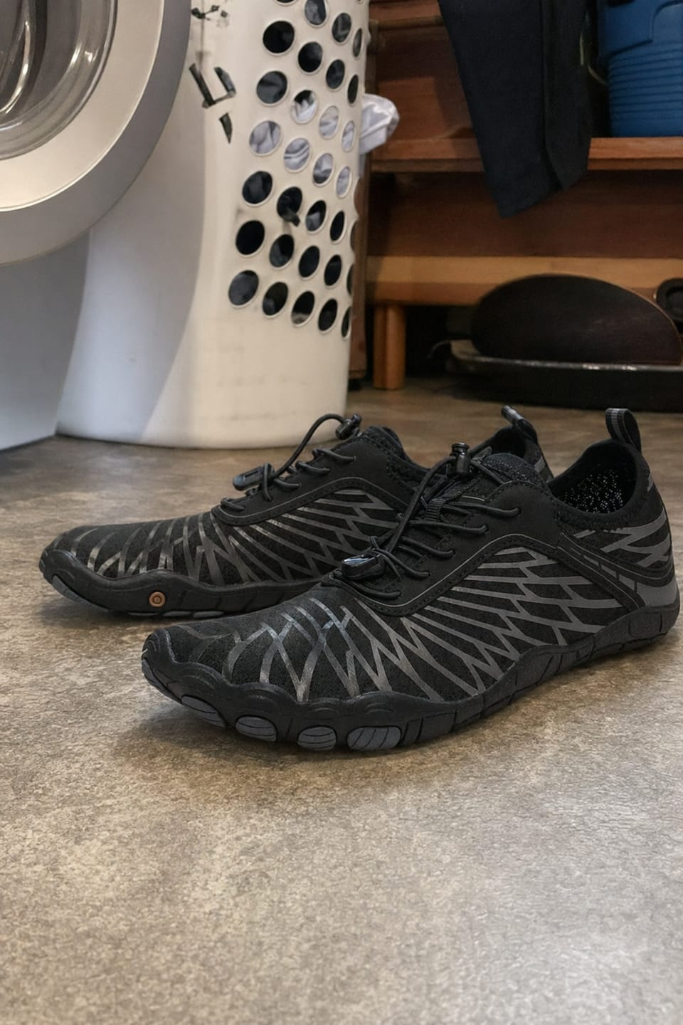 Customer photo review of Motion Ground™ – Copper-Grounded Barefoot Shoes for Natural Balance (Unisex)