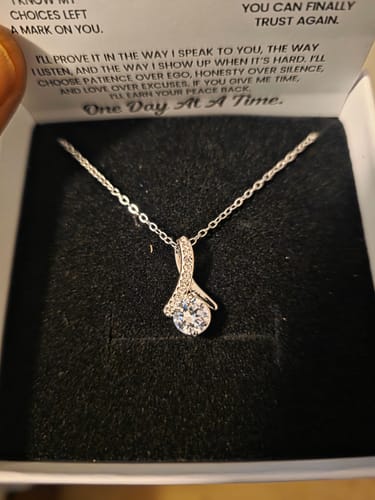 Customer photo review of Apology Gift For Her – Alluring Beauty Necklace – I Owe You An Apology