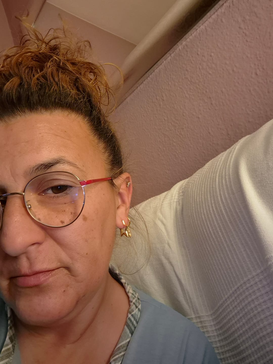 Customer photo review of Pendientes Estrella Centauri