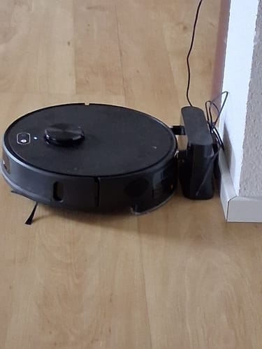 Customer photo review of Saugroboter V8 Pro – Smarte Reinigung mit Wischfunktion, LiDAR-Navigation & App-Steuerung für mühelose Sauberkeit