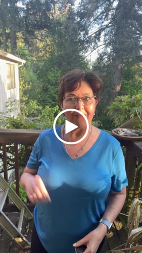 Customer video review of Junie V Neck - Wave Rider