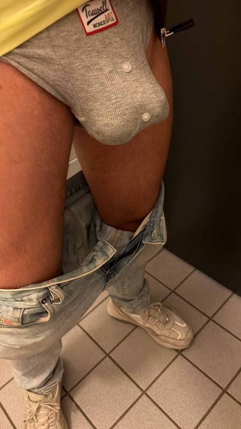 Customer photo review of 2 Pack Men's Ribbed Briefs with Decorative Button and Contour U-Pouch