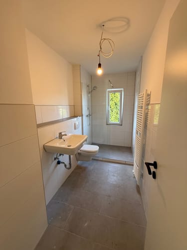 Customer photo review of SONNI Walk In/ Begehbare Dusche Duschabtrennung Duschwand Nano Klarglas Glasstärke 8mm Breite 70-120cm