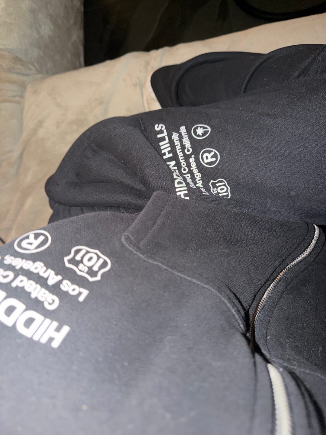 Customer photo review of GATED COMMUNITY STRAIGHT LEG SWEATPANTS BLACK