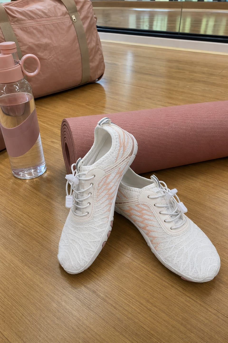 Customer photo review of Motion Max - Non-Slip Barefoot Shoes for Men & Women
