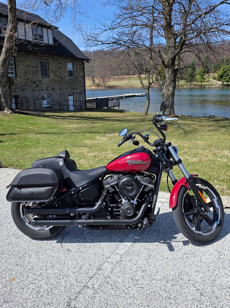 Customer photo review of 28L - Pantheon Medium Quick Mount Motorcycle Saddlebags For Harley Softail Street Bob FXBB/S