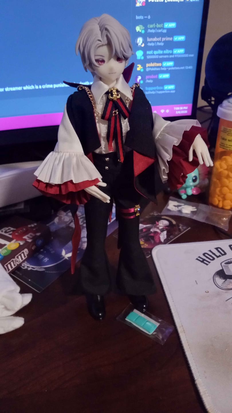 Customer photo review of Eternal Night Scar Series Special 1/6 Action Figure BJD Blind Box