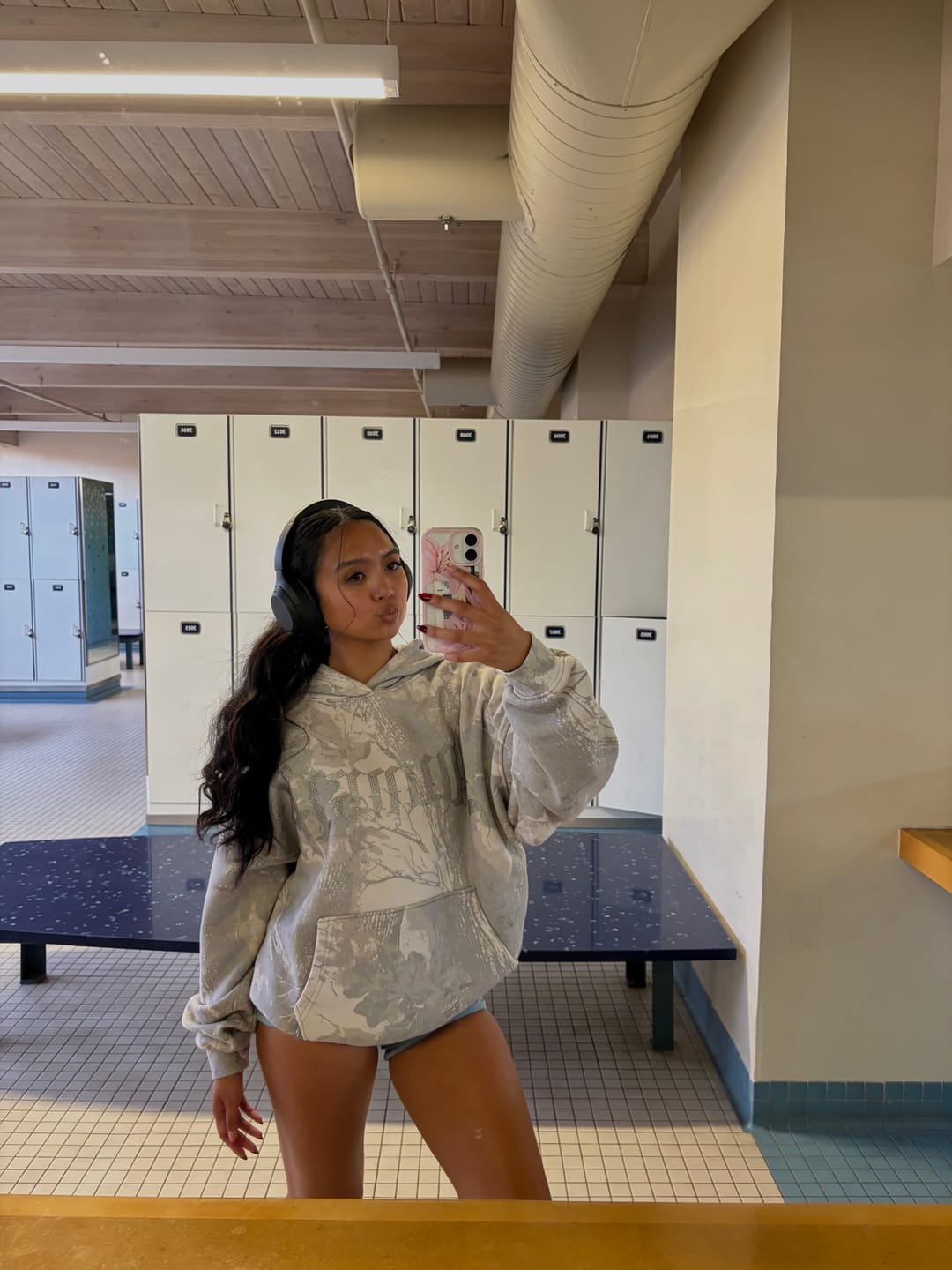 Customer photo review of W5168 - Camo Bling Hoodie
