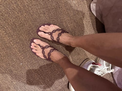 Customer photo review of 2025 Summer Women Slippers Bow Flip Flops Rivet Flats Sandals Outdoor Transparent Crystal Beach Shoes Female Open Toe Shoes