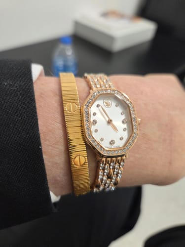 Customer photo review of Cartier Unlimited Love Bracelet