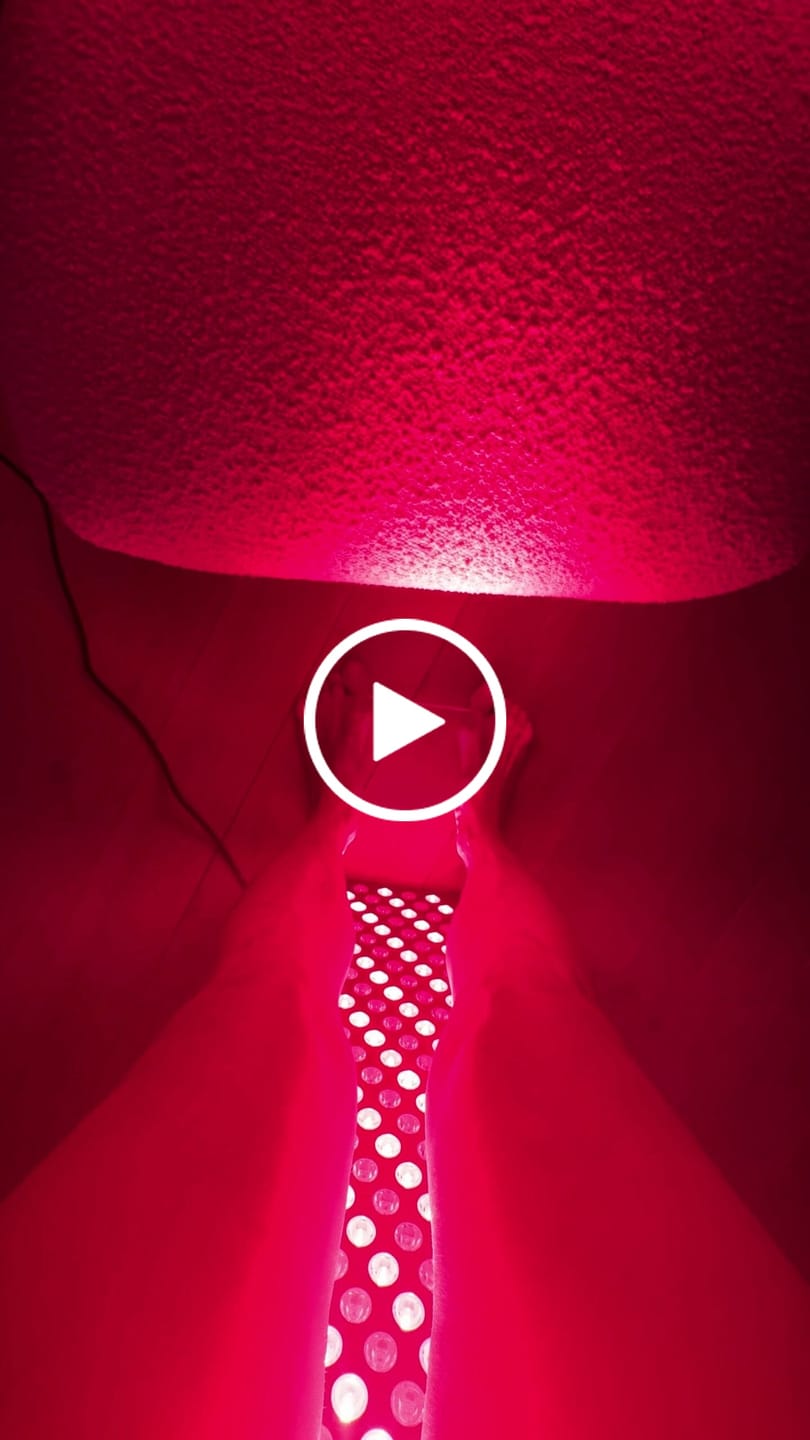 Customer video review of Koanna® Luma1000™ – Powerful, Mid-Size Red Light Therapy Panel