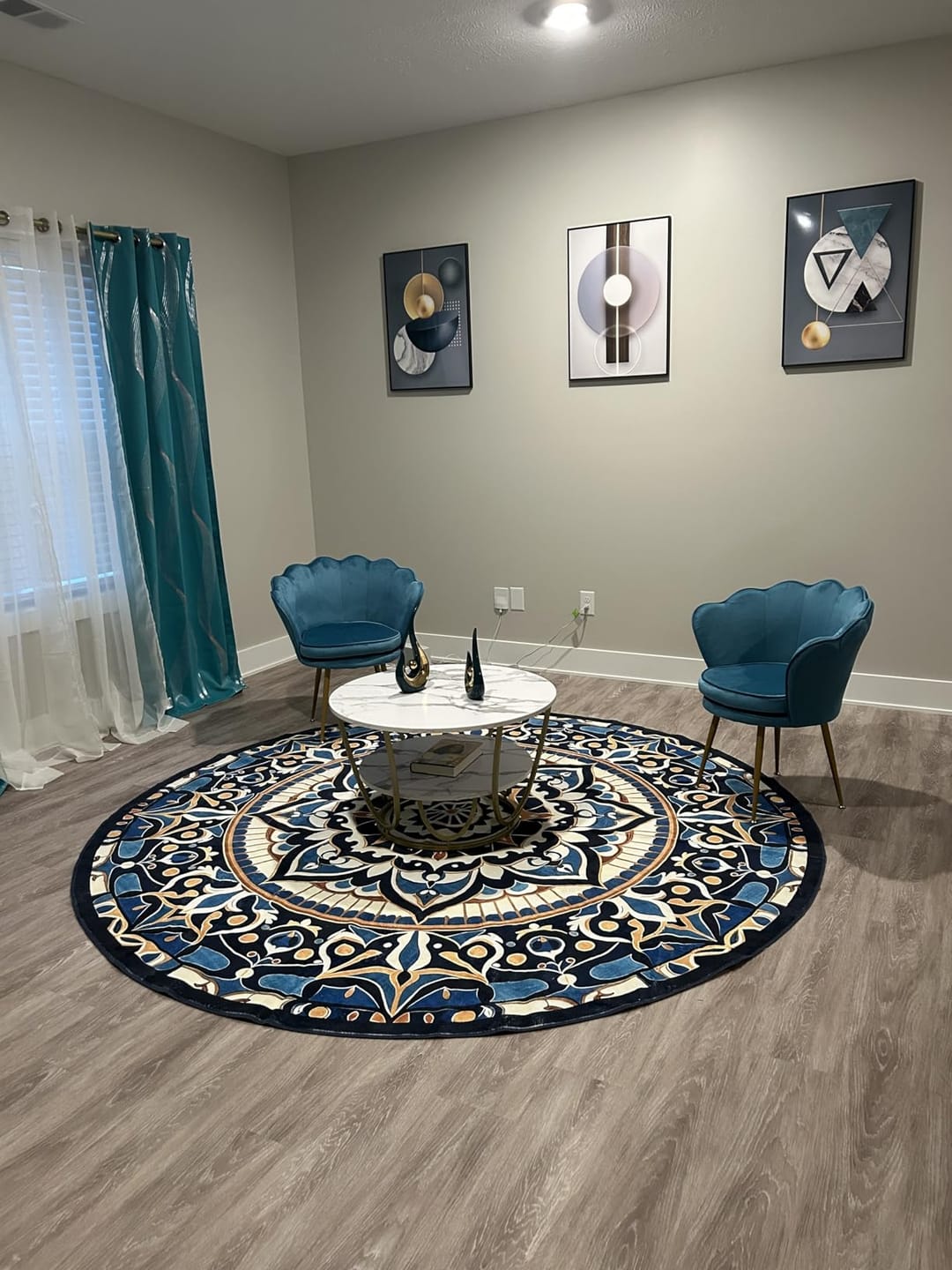 Customer photo review of Round Gold Coffee Table,2 Tier Coffee Tables for Living Room