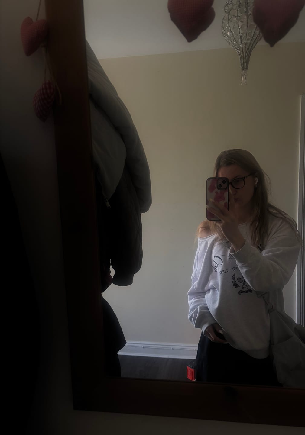Customer photo review of W5158 - Off-shoulder Pullover
