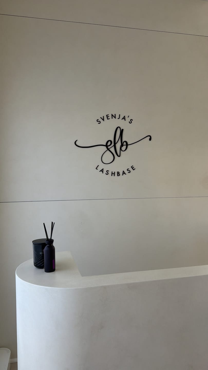 Customer photo review of 3D Logo aus Acrylglas & Holz | Individuelle Wandwerbung & Firmenschilder