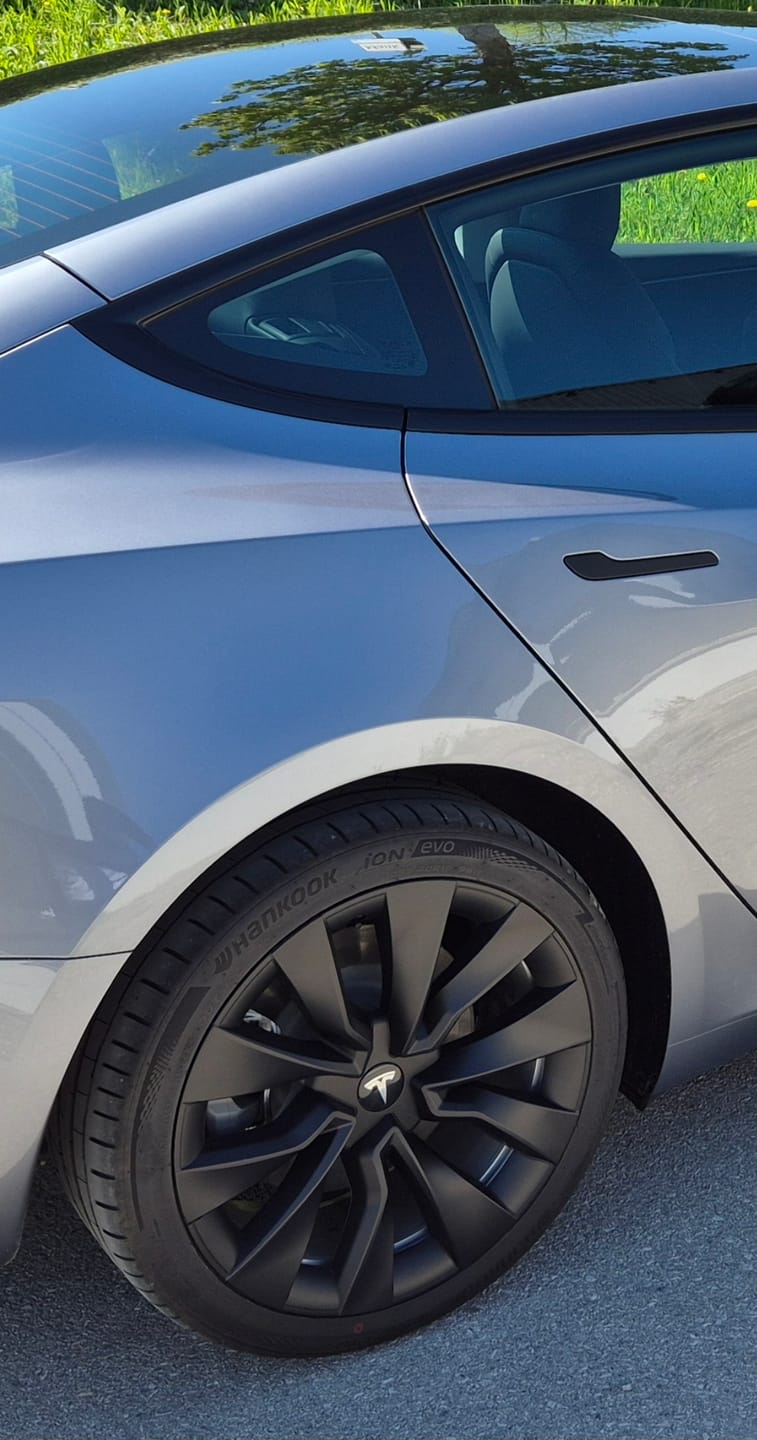 Customer photo review of 19'' Nova Hubcaps Wheel Covers – OEM Style for Tesla Model 3 Highland 2024+