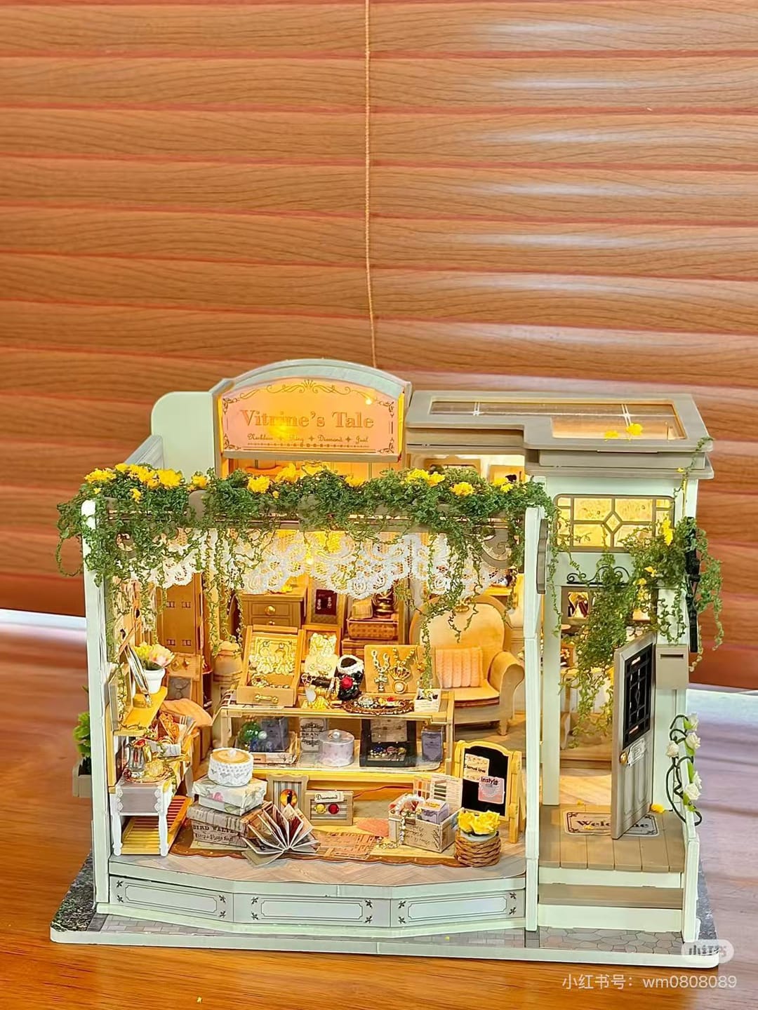 Customer photo review of Vitrine’s Tale DIY Miniature House Kit