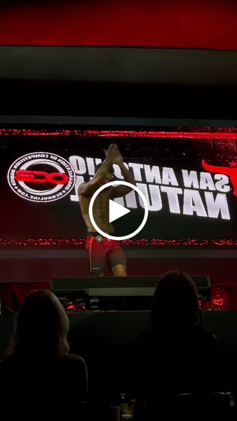 Customer video review of 1067 - Men's physique Stage Shorts